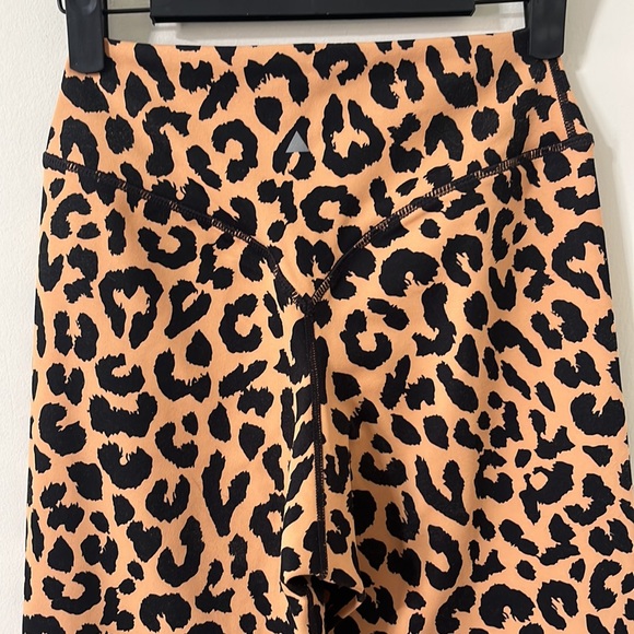 Balance Athletica Ascend Pant King Cheetah Kingdom Collection 2.0 Leggings Sz M - Picture 7 of 9
